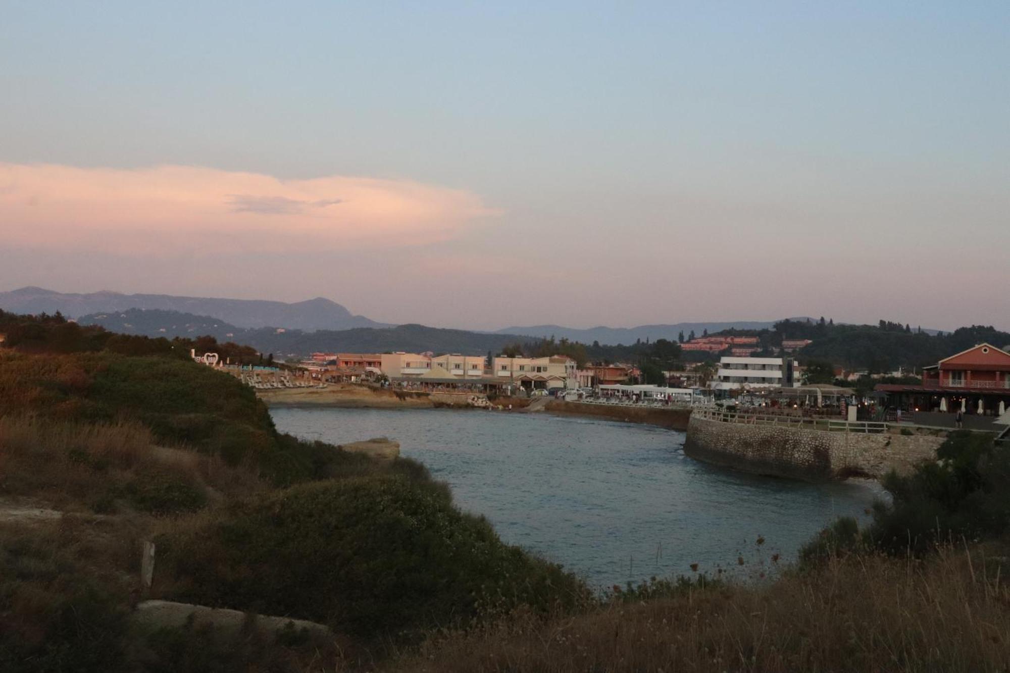 Beautiful Nearby Beach House With Garden, Private Pool And Large Yard Sidari  Bagian luar foto