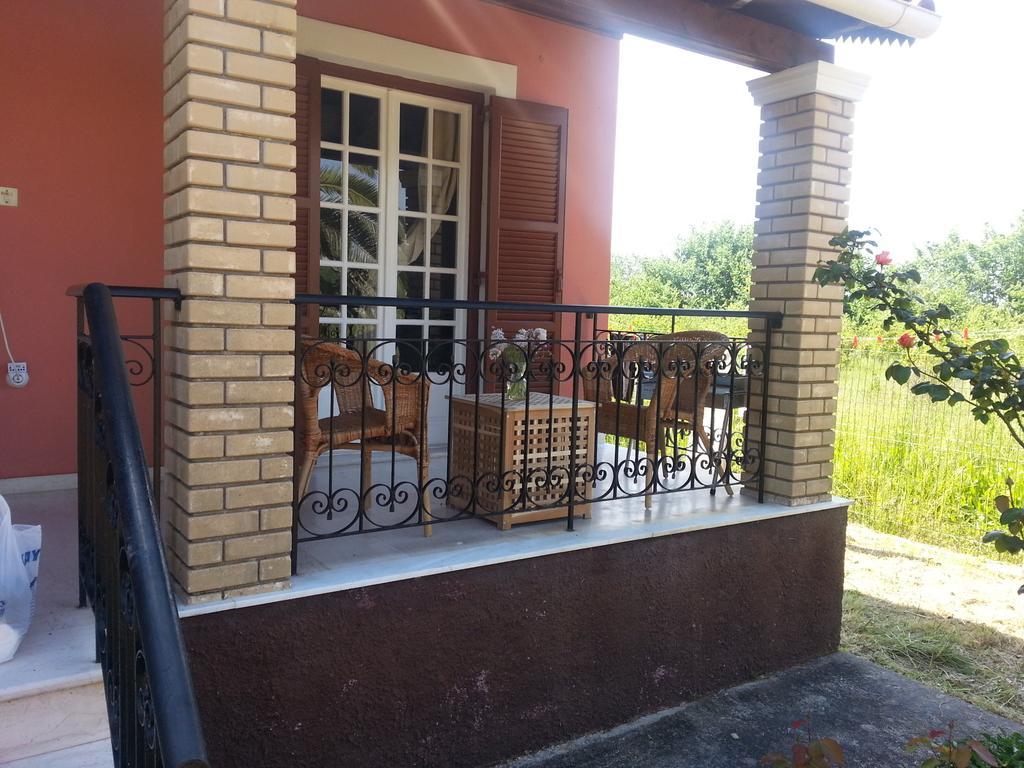 Beautiful Nearby Beach House With Garden, Private Pool And Large Yard Sidari  Ruang foto